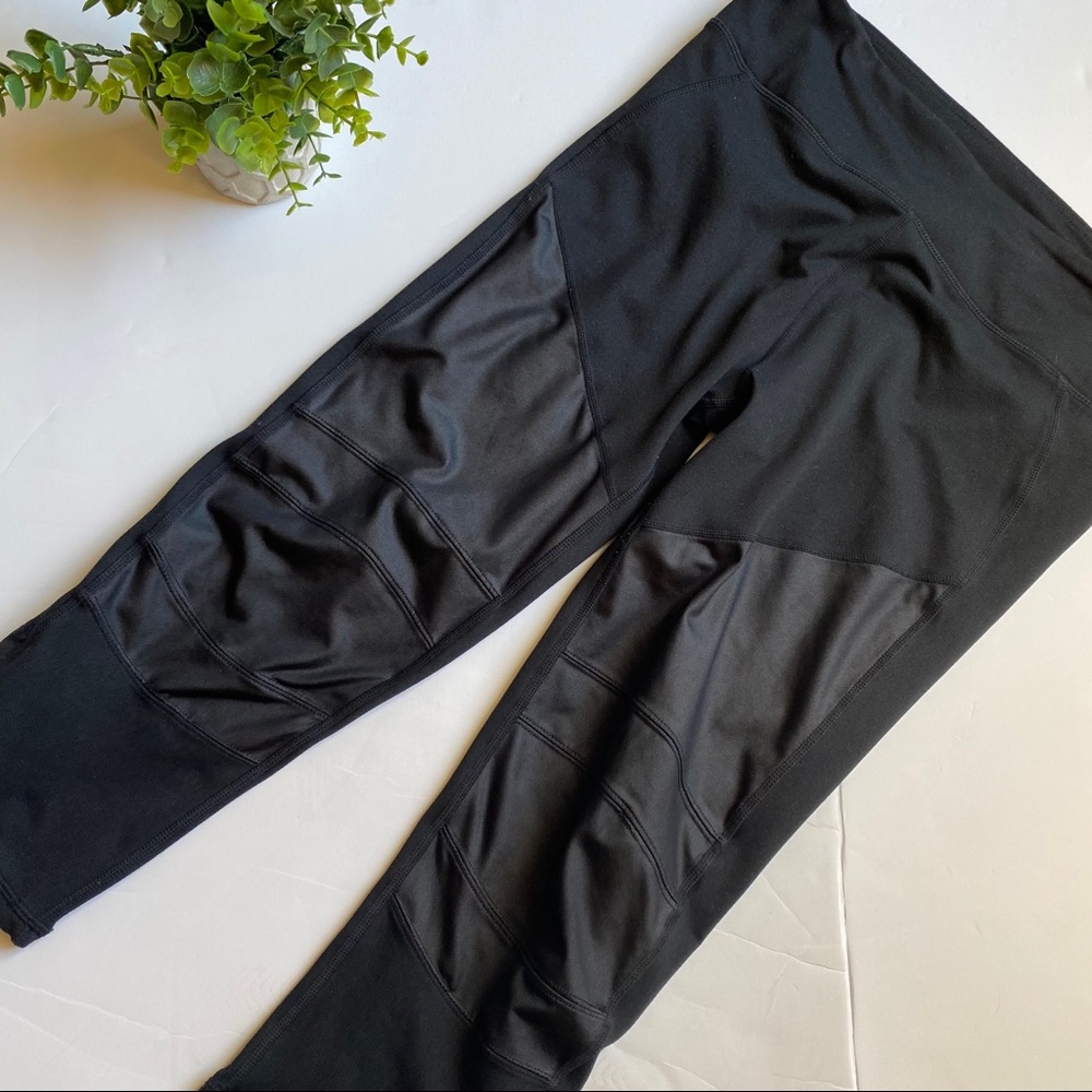 Fabletics Large Black Compression - Picture 2 of 5